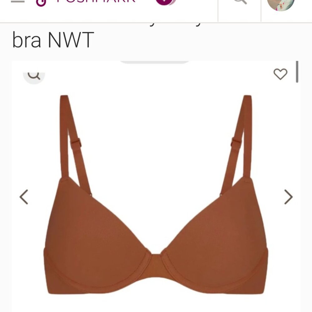Skims fits everybody t shirt bra NWT